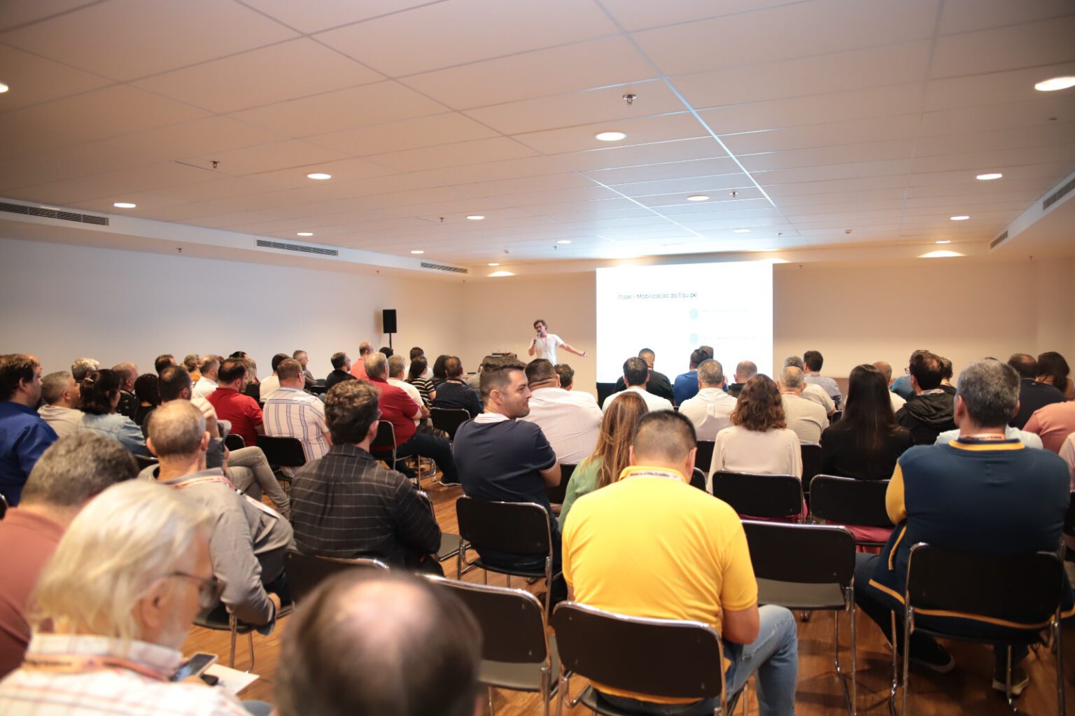 Superintendente de Fiscalização, Eng. Maria Edith, que mediou o Seminário