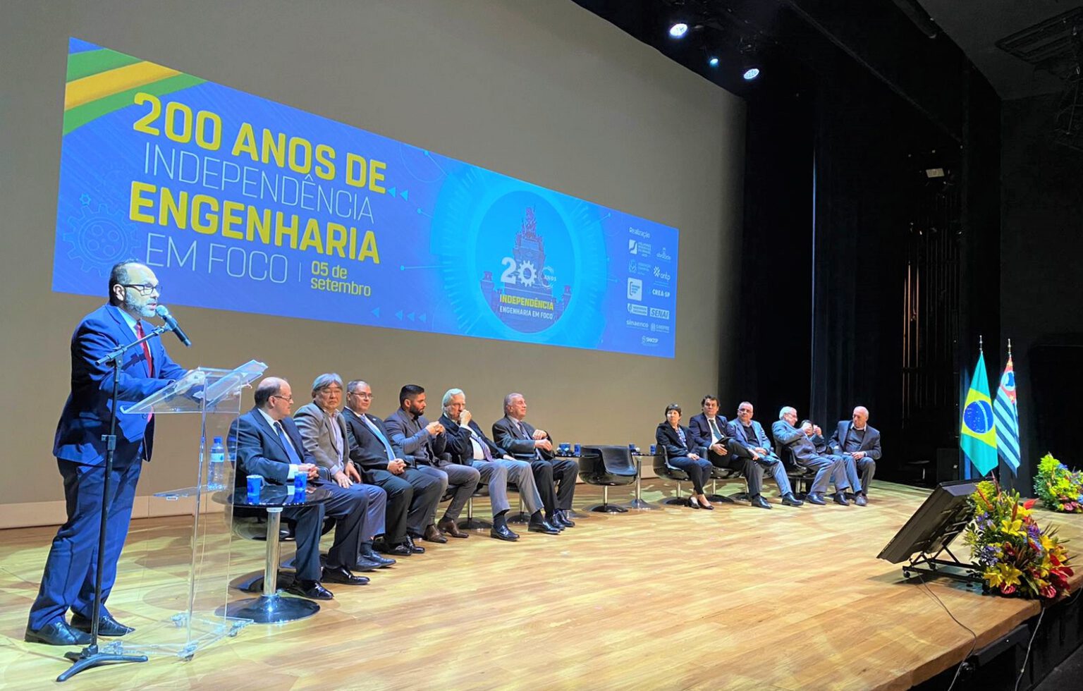 Engenharia 200 anos 1