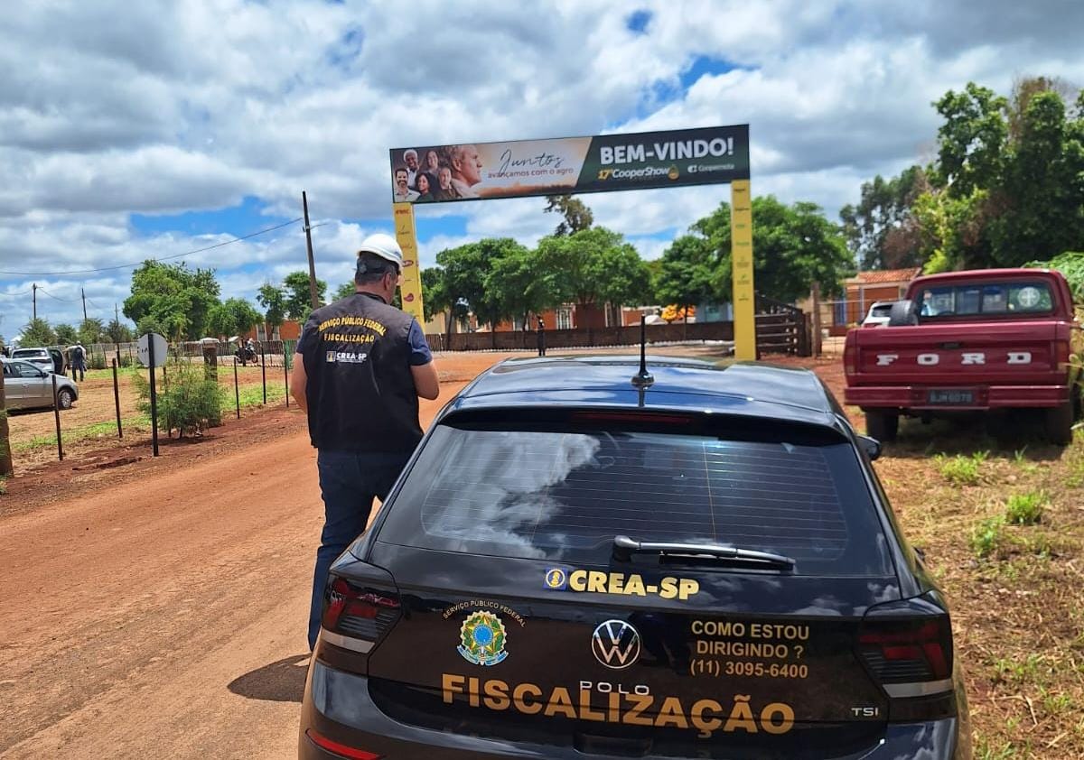 Fiscalização-feira-Cândido-Mota (1)