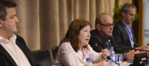 Foto 1_CDER_Lígia e mesa diretora