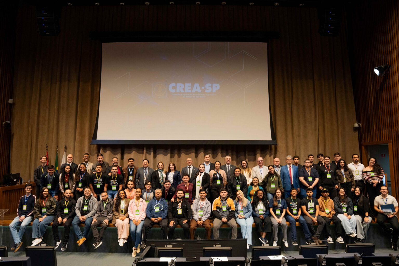 Homenagem-Associação-dos-Engenheiros-de-Jundiaí