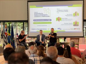 Presidente da AEAARP, Eng. Fernando Junqueira - Presidente do Confea, Eng. Vinícius Marchese e Eng