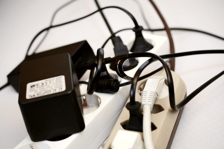 Engenheiro-eletrico-Freepik