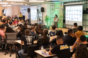 Rebecca-Cavalcante (1)