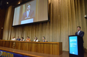 cder2022_novembro_holmes