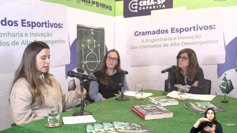 Gramados esportivos